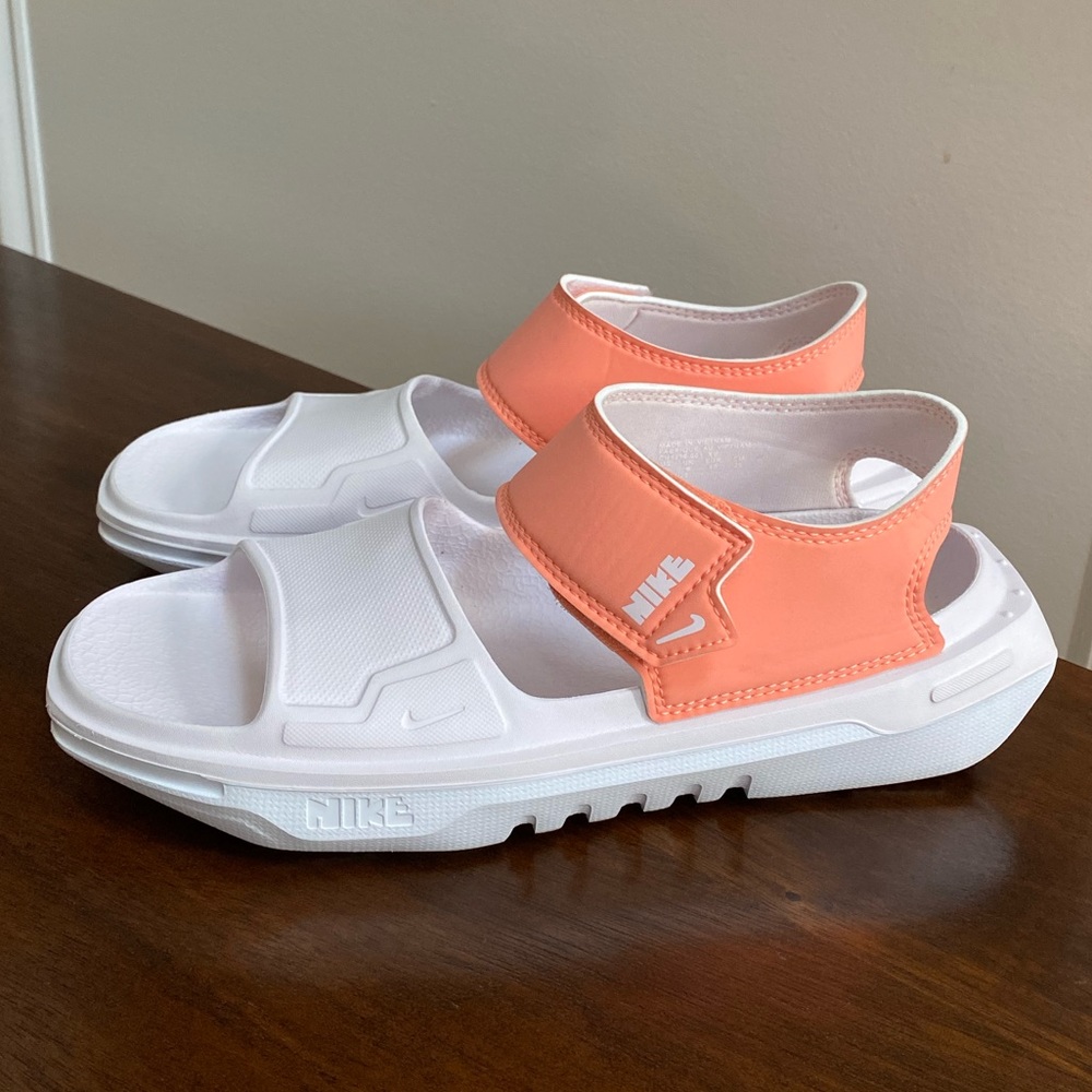 Nike Playscape Crimson Bliss Strap Sandals CU5296-601 Youth 7 Women’s Size 8.5